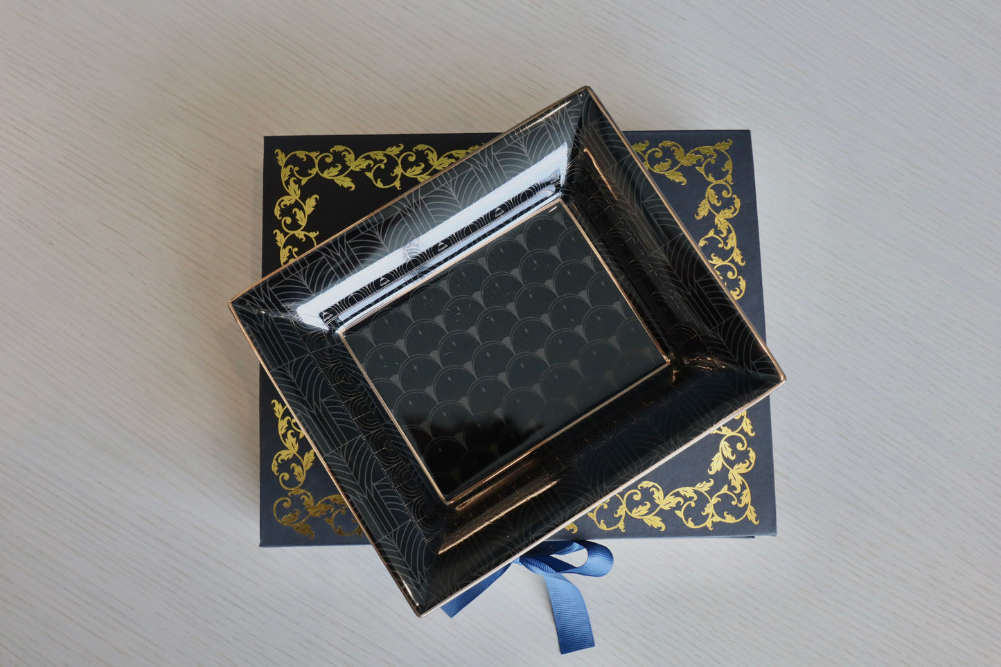 Downton Abbey: The Grand Finale Jewelry Tray Black and Gold