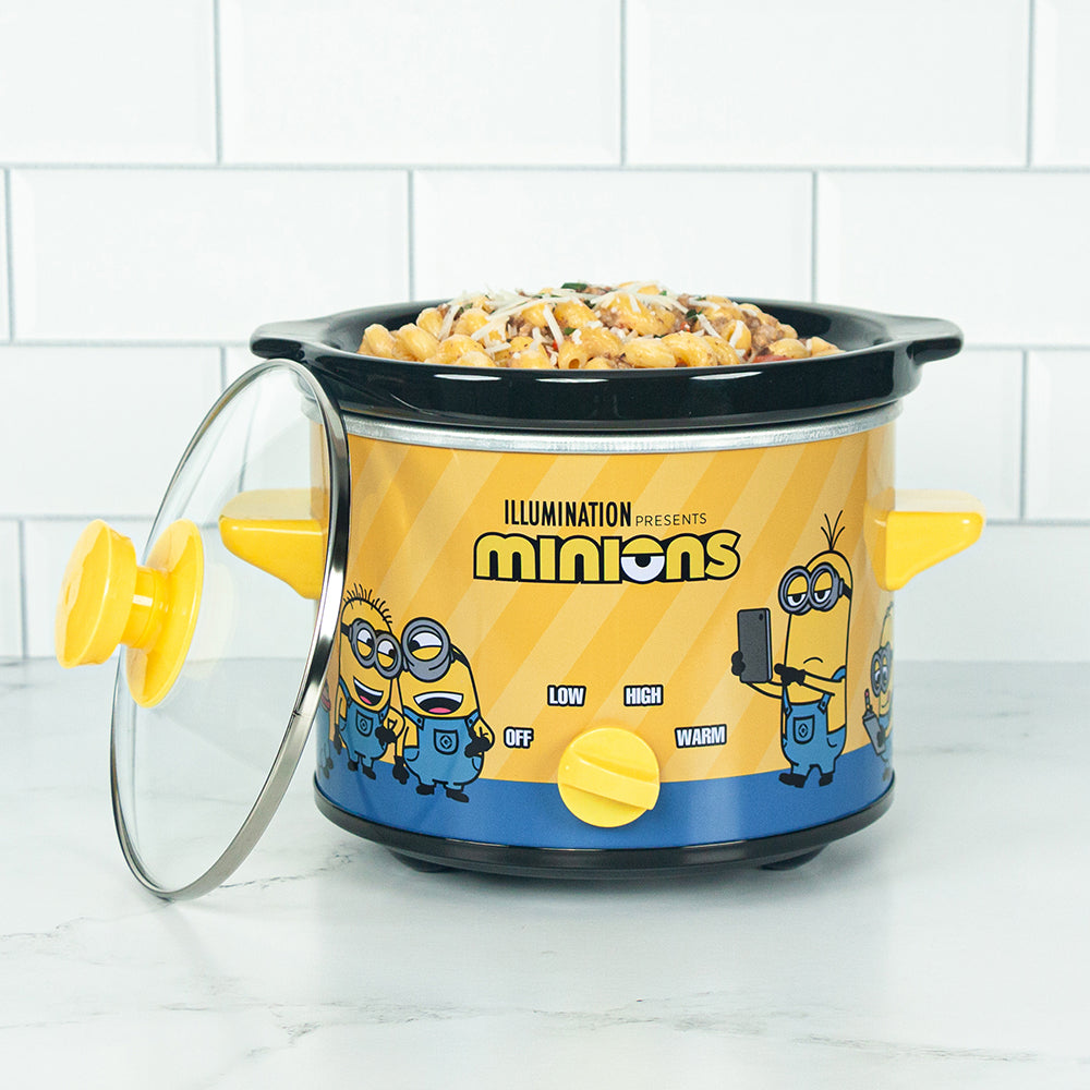 Despicable Me Minions 2QT Slow Cooker