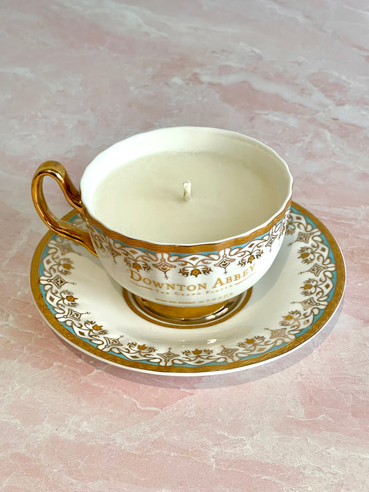Mise En Scent x Downton Abbey: The Grand Finale Teacup Candle Set  Multi
